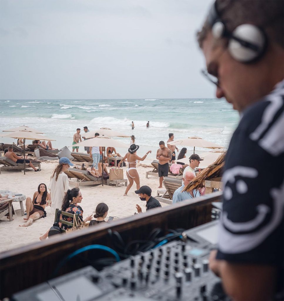 The 13 Best Beach Clubs in Tulum in 2023 - The Tulum Bible