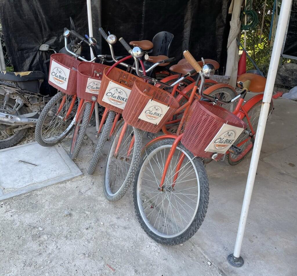 How to get from Tulum town to the beach
